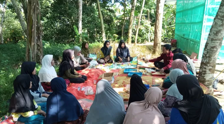 Saat sosialisasi berlangsung di Sikapak Barat.