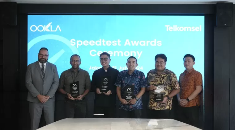 Telkomsel Pertahankan Gelar Terbaik di Ookla Speedtest Awards 2024, Jaringan Tercepat dan Terluas di Indonesia