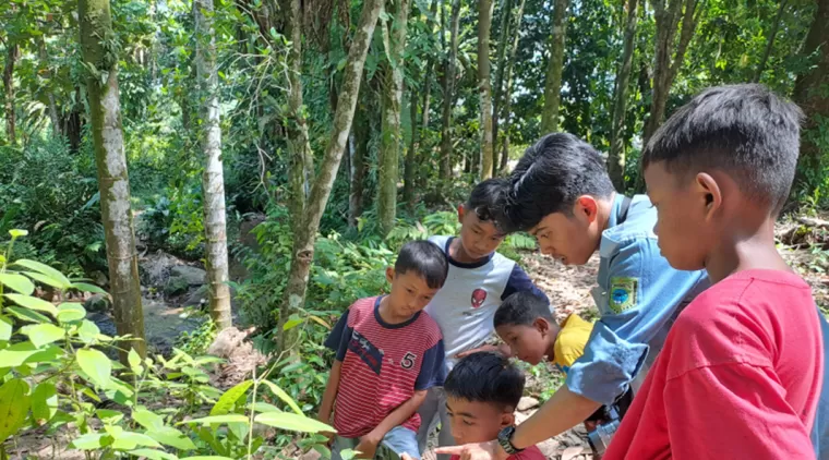 Tim PKM Departemen Biologi UNP Selenggarakan Pelatihan Fotografi Konservasi di Nagari Kasang