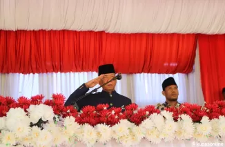 Bupati Pessel Pimpin Upacara Bendera HUT RI