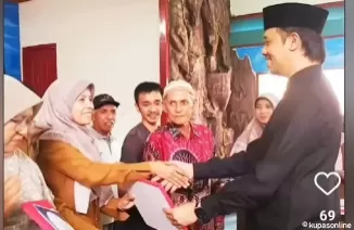 Wali Kota Bukittinggi serahkan hadiah pada kelompok tani berprestasi