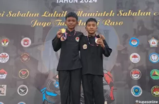 Langit Nikmatul Azzim berhasil meraih prestasi gemilang dengan memboyong medali emas pada kejuaraan terbuka pencak silat Minsai Al-Fitrah tahun 2024, di GOR Nan Ompek kelurahan Tanjung Pauh, digelar sejak hari Kamis-Minggu 1-4 Agus 2024.