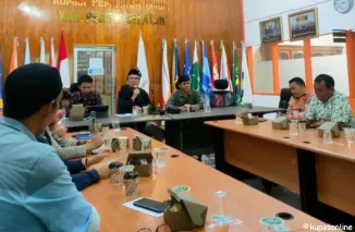 Menyonsong Pelaksanaan Pilkada 2024, KPU Pessel Rakor Bersama Pengurus Partai Politik