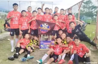 Raih Poin Tertinggi, Bintang Utama Juara I di LJP U-14, di lapangan sepak bola Kapten Tantawi, Tanjung Pauh, kecamatan Payakumbuh Barat, Minggu 18 Agustus 2024.