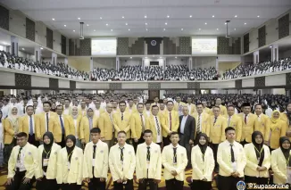 Rektor UNP Resmi Buka PKKMB Gugus IV: Ajak Mahasiswa Baru Wujudkan Mimpi dan Tanggapi Tantangan