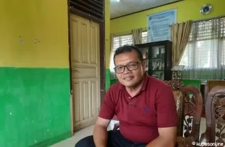 Kepala Sekolah SMP.4 Kec.V Koto Kampung Dalam Kabupaten Padang Pariaman, Gusriadi.