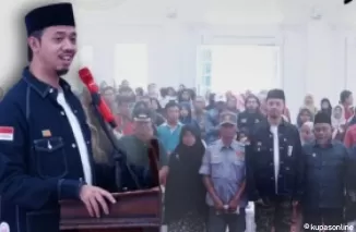 Wali Kota Bersama Baznas Bukittinggi Salurkan Zakat Untuk Mustahik