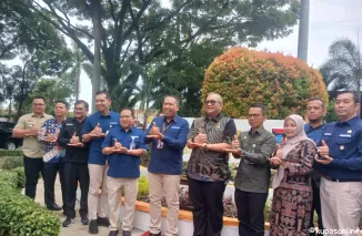 Wali Kota Padang Terima Penghargaan UHC dan Resmikan Renovasi Taman Sisingamangaraja