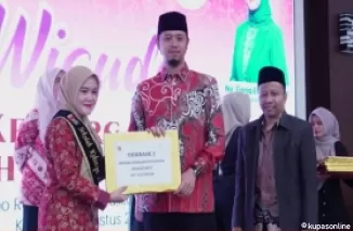 Wako hadiri wisuda sekolah keluarga lansia