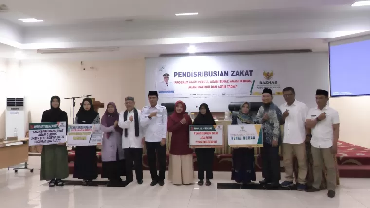 Badan Amil Zakat Nasional (Baznas) Kabupaten Agam distribusikan zakat di wilayah Agam Barat