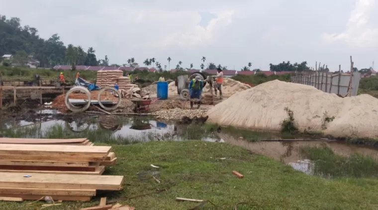 Lokasi pembangunan kantor baru dinas Pendidikan dan Kebudayaan  kabupaten Limapuluh Kota di jorong Katinggaan, nagari Sarilamak, Kecamatan Harau.