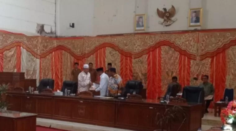 DPRD Gelar Paripurna Penyampaian Nota Pengatar Rancangan KUA-PPAS RAPBD Pasaman Barat tahun 2025