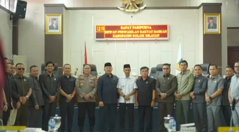 DPRD Solsel Gelar Sidang Ranperda Perubahan APBD Sekaligus Mendengar Pandangan Fraksi