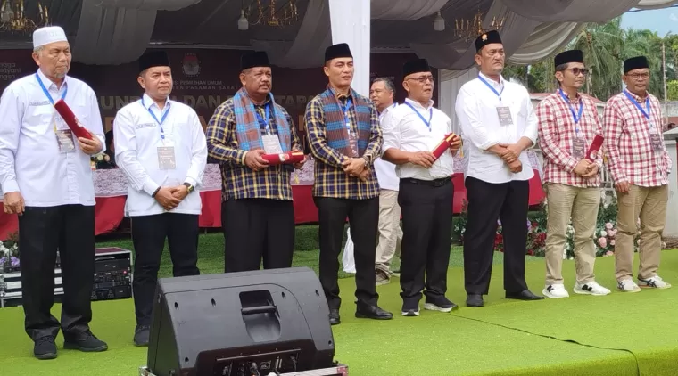 KPU Pasaman Barat Laksanakan Pengundian Nomor Urut Dan Deklarasi Kampanye Damai