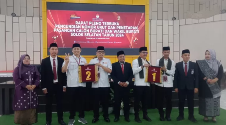 KPU Solok Selatan Gelar Rapat Pleno Pengundian Nomor Urut Kedua Paslon Bupati dan Wabup Solsel