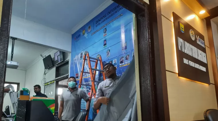 Saat pematangan persiapan Asesmen surveilans II Periode Akreditasi II Tahun 2024 UPTD Labling Kota Pariaman.