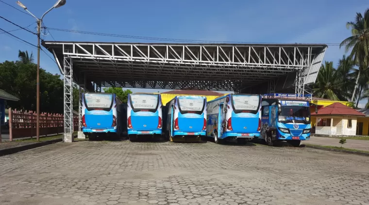 Bus sekolah gratis Pemko untuk antar jemput anak sekolah di Pariaman.