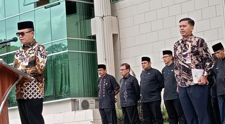 Pjs Wali Kota Bukittingi Pimpin Apel Gabungan