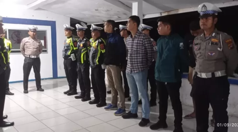 Ratusan Kendaraan Roda Dua Dan Empat Terjaring Raza Di Depan Kantor Satlantas Polres Pasaman Barat