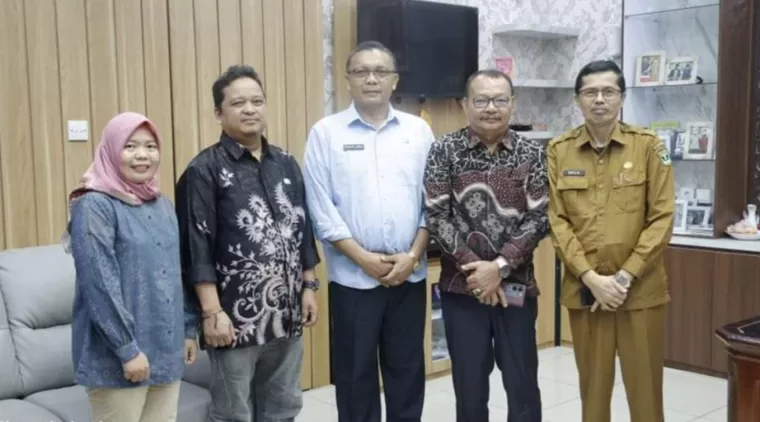 Sinergi Pimpinan DPRD, Sekretaris DPRD Sumbar Terima Kunjungan Ketua Sementara DPRD Kepulauan Mentawai