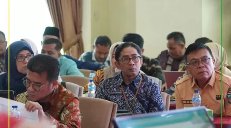 Tingkatkan Koordinasi Penurunan Kemiskinan Ekstrem, Pemkab Solsel Ikuti Rakor di Provinsi