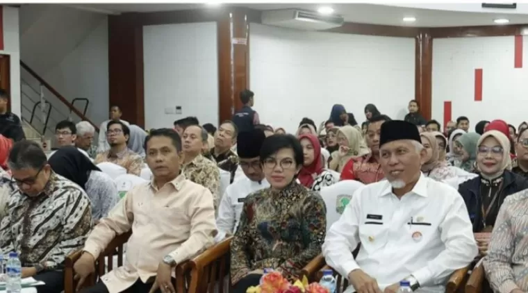 Wakil Ketua DPRD Sumbar Hadiri Dies Natalis Unand ke-68: Dukung Inovasi dan Sinergi untuk Pembangunan