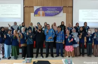 Foto bersama usai selenggarakan kegiatan pelatihan rajutan bagi PMI Purna beserta dengan keluarga di kabupaten Limapuluh Kota, Selasa 17 Septeber 2024.