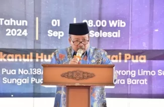 Bupati Agam, Dr H Andriwarman MM, bersama Ketua TP PKK Yenni Andri Warman hadiri wisuda tahfidz di Pondok Tahfidz Maskanul Huffadz