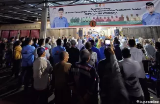 Pengukuhan relawan Payakumbuh Selatan terhadap Paslon walikota dan wakil walikota Payakumbuh, Supardi-Tri Venindra di posko kecamatan Payakumbuh Selatan, Kamis 26 September 2024  malam.