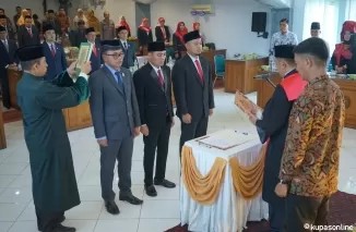 Pimpinan DPRD kabupaten Limapuluh Kota periode 2024-2029, resmi dilantik di aula gedung DPRD setempat, Selasa 24 September 2024.