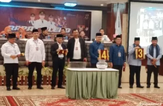 KPU Kabupaten Agam resmi menetapkan nomor urut pasangan calon (paslon) bupati dan wakil Bupati Agam