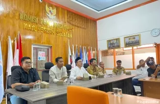 KPU Pessel Libatkan Awak Media Untuk Melakukan Sosialisasi Kepada Masyarakat Terkait Tahapan Pilkada 2024