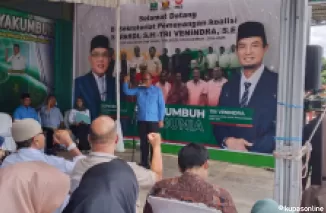 Supardi resmikan posko pemenangan koalisi Supardi-Tri Venindra, di jalan Imam Bonjol, kelurahan Payolansek, kecamatan Payakumbuh Barat, Sabtu 21 September 2024.