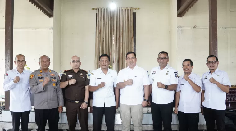 Pjs bupati kabupaten Limapuluh Kota Ahmad Zakri bersama rombongan di kecamatan Pangkalan dan Kalur IX, selama dua hari, 15-16 Oktober 2024.