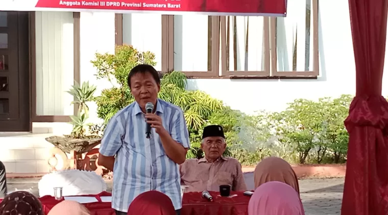 DPRD Sumbar, Albert Hendra Lukman Perjuangkan Pendidikan Anak Melalui Reses di Kota Padang