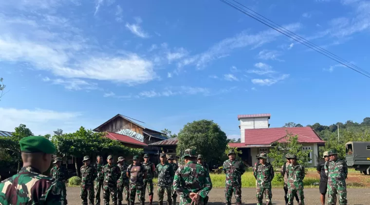 Apel Pagi Satgas TMMD 122 di PosKotis Desa Sebidai