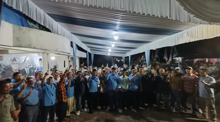 Peresmian posko dan pengukuhan relawan kecamatan Payakumbuh Timur Paslon walikota dan wakil walikota Payakumbuh, Supardi-Tri Venindra  menyala, Rabu 2 September 2024 malam.