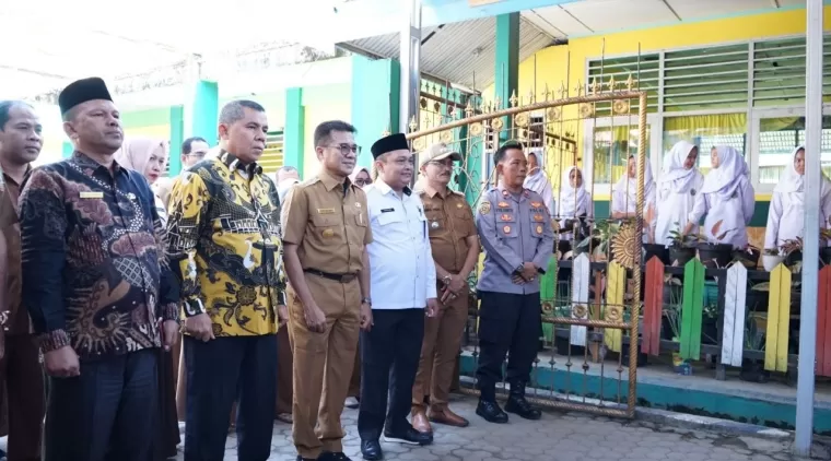 Dua Madrasah di Solsel Masuk Penilaian UKS/M Terbaik, Pjs. Bupati Adib: Semoga Hasil Optimal