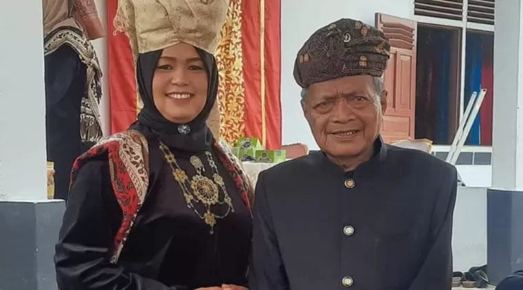 M Janis, Dt Majoindo Mamangun, (Salahsatu rajo mufakat Luhak Limo Puluah), dalam usia 83 tahun, di rumah duka kelurahan Payobadar, Aia Tobik, kecamatan Payakumbuh Timur.