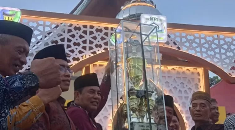 Kecamatan Bayang Juara Umum MTQ Nasional ke 41 Tingkat Kabupaten Pessel Tahun 2024