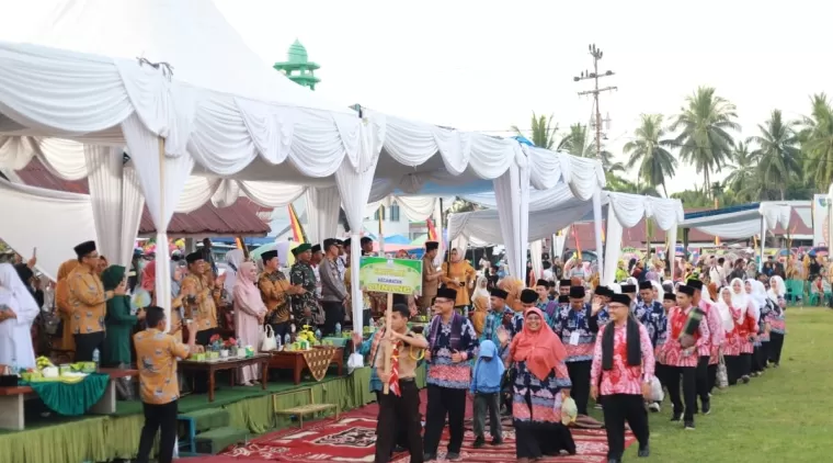 Pembukaan MTQ Ke-41 Tingkat Pesisir Selatan Berlangsung Dengan Meriah