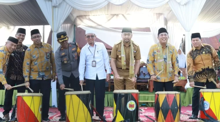 Pj Gubernur Sumbar Audy Buka MTQ Nasional Tingkat Kabupaten Pesisir Selatan Ke-41 Tahun 2024 di Sutera