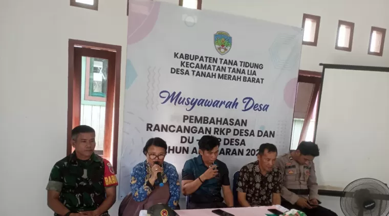 Satgas TMMD 122 Ikut Serta Melaksanakan Musyawarah Desa di Desa Tana Merah