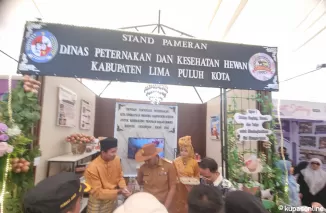 Dibuka secara resmi oleh Plh. Gubernur Sumatera Barat Audy Joinaldy di Pasar Ternak Payakumbuh, kelurahan Koto Panjang, Payakunbuh Timur, Selasa 22 Oktober 2024.