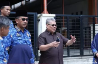 Ketua DPRD Sumbar Drs. H. Muhidi Tinjau Kualitas Pendidikan di SMAN 2 Solok