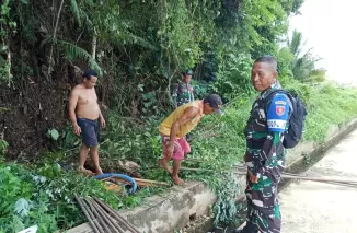 Koordinator Umum Satgas TMMD Tinjauan Langsung Kegiatan Pembuatan Sumur Bor