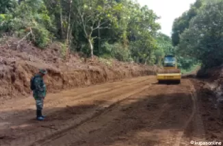 Pemadatan Jalan di Lokasi TMMD 122 Capai 73 Persen