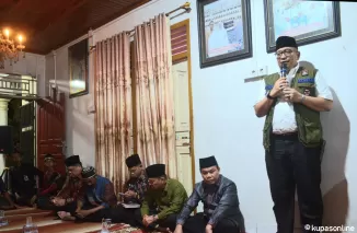 Pj Wali Kota Padang Hadiri Takziah di Rumah Almarhum Gusmizal