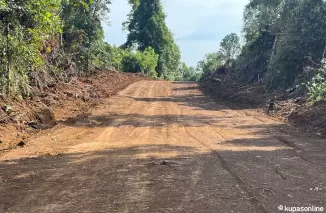 Sasaran Fisik Nyaris Tuntas, Satgas TMMD 122 Kodim 0914/TNT dan Warga Fokus Penyelesaian Jalan