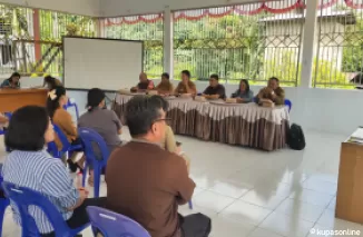 Satgas TMMD 122 Hadiri Musyawarah Desa Bersama Masyarakat Desa Sapari